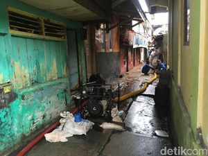 Sandi Minta Walkot Jakut Sigap Tangani Tanggul Bocor di Luar Batang