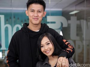 Begini Kemesraan Jevin Julian dan Rinni Wulandari Saat Makan Bersama
