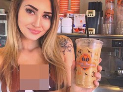 Beda, Barista di Kafe Ini Adalah Gadis Berbikini