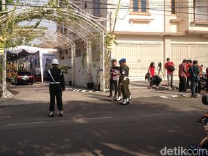 Begini Suasana di Kediaman Jokowi Jelang Prosesi Bleketepe Kahiyang
