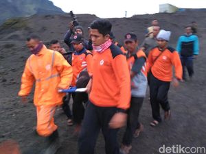Ini Nama 9 Pendaki Gunung Kelud yang Berhasil Dievakuasi
