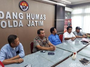 Polda Jatim Menjawab Tudingan Membatasi Media