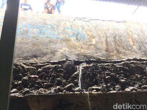 Ini Tanggul Bocor yang Bikin Banjir Rumah Warga RT 03 Luar Batang