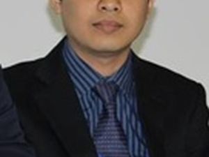 Thagut dan Monyet Berseragam Cokelat