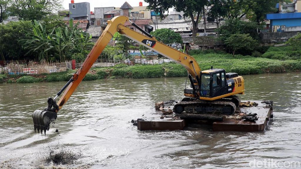 Normalisasi Kanal Banjir Barat