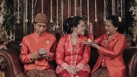 Foto: Kahiyang Ayu Cantik Berpulas Makeup Natural saat Prosesi Siraman