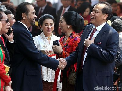 CT Bersama Istri Hadiri Pernikahan Kahiyang-Bobby