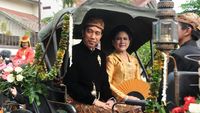 Foto: Serasi, Jokowi dan Iriana Pakai Batik Sidomulyo di Pernikahan Kahiyang