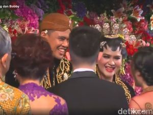 Akad-Resepsi Nonstop, Senyum Tetap Tak Lepas dari Kahiyang-Bobby