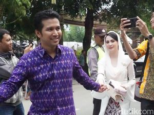 Asmara Arumi: Dulu Dibawa Kabur Miller, Kini Bahagia dengan Emil Dardak Asmara Arumi: Dulu Dibawa Kabur Miller, Kini Bahagia dengan Emil Dardak