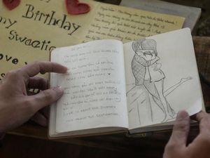 Eeaaa! Pasar untuk Menjual Barang Sang Mantan