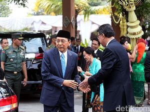 Foto: Tokoh-tokoh Nasional yang Kondangan Kahiyang-Bobby Foto: Tokoh-tokoh Nasional yang Kondangan Kahiyang-Bobby
