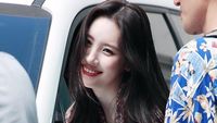 Cantiknya Sunmi, Penyanyi Korea yang Hobi Berenang