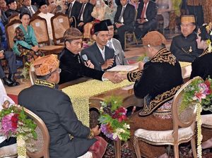 Yang Tak Biasa di Akad Nikah Kahiyang-Bobby