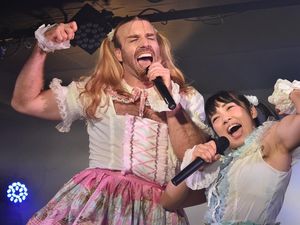 Ladybeard, Pegulat Pria yang Curi Perhatian Karena Tampil Imut Ala Lolita