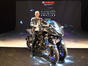 Valentino Rossi Kenalkan Motor-motor Terbaik Yamaha