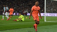 Alex-Oclader Chamberlain diboyong dari Arsenal musim kemarin dengan harga 34,2 juta pound. Dia ada di urutan keeesembilan dan sejauh ini performanya terhitung stabil (Shaun Botterill/Getty Images)