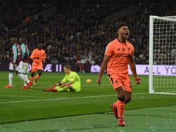 Oxlade-Chamberlain Harus Bersabar di Liverpool