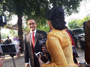 Anies Baswedan dan Istri Hadiri Pernikahan Putri Jokowi