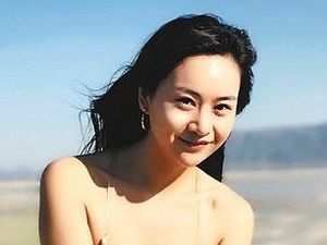 Wanita Cantik Ini Menyesal Bayar Rp 5 Juta untuk Lukisan Wajahnya, Ada Apa? Wanita Cantik Ini Menyesal Bayar Rp 5 Juta untuk Lukisan Wajahnya, Ada Apa?