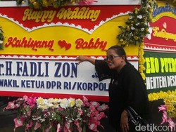 Fadli Zon Bicara Soal Karangan Bunganya Diisengi Tamu Kahiyang-Bobby