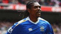 Nwankwo Kanu membuat 118 penampilan sebagai pemain pengganti untuk Arsenal, West Bromwich Albion, dan Portsmouth. Foto: Laurence Griffiths/Getty Images)