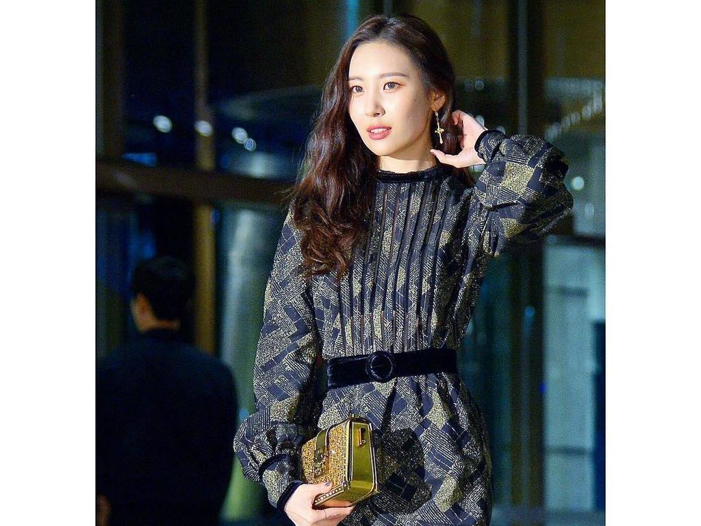 Sunmi Klarifikasi Usai Diduga Ngaku Sebagai Lesbian Sunmi Klarifikasi Usai Diduga Ngaku Sebagai Lesbian