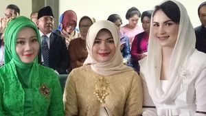 Foto: Cantik, Gaya Hijab 8 Istri Pejabat di Pernikahan Kahiyang-Bobby
