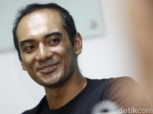 Ario Bayu Sulit Kendalikan Kuda saat Syuting Buffalo Boys Ario Bayu Sulit Kendalikan Kuda saat Syuting Buffalo Boys