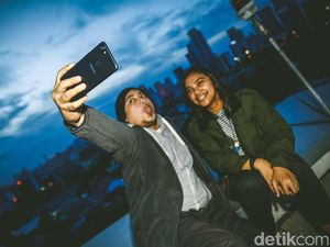 Riset: Orang yang Terobsesi Selfie Punya Gangguan Mental