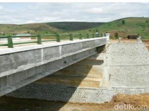 Pemkab Blitar Realisasikan Reboisasi Pengganti Jalur Pansela Pemkab Blitar Realisasikan Reboisasi Pengganti Jalur Pansela