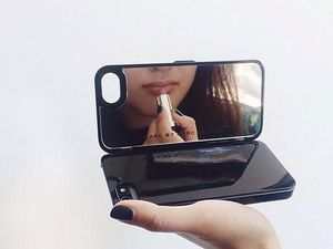 Deretan Casing Ponsel Keren yang Tak Terpikirkan