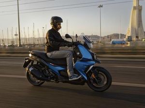 Skuter Bongsor BMW, Siap Tantang XMAX di Eropa