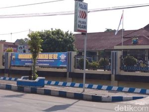Anggota TNI Ikut Diperiksa Terkait Penipuan Rekrutmen Polri di Ngawi Anggota TNI Ikut Diperiksa Terkait Penipuan Rekrutmen Polri di Ngawi