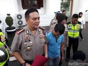Pengendara Mobil yang Tabrak 3 Motor Mengaku Lamunkan Tugas Kuliah