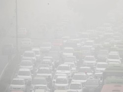 Sekolah Dibuka Kembali di New Delhi Meski Polusi, Orangtua Marah