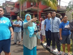 Emak-emak Kompleks Penasaran Prarekonstruksi Pembunuhan PRT Depok