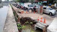 Proyek Saluran Air yang Bikin Macet