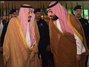 Raja Salman dan Putra Mahkota Beda Pendapat Soal Sudan dan Aljazair