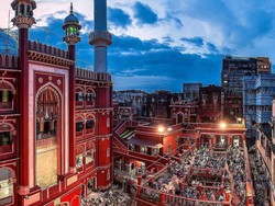 Kolkata Bertabur Kuil, Gereja dan Masjid Instagrammbale