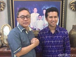 Poros Jakarta Dorong Emil Lawan Gus Ipul dan Khofifah