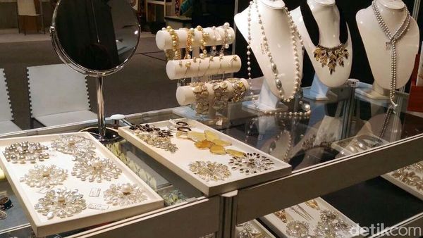 Wow! Ada Mutiara Seharga Rp 1M di Pameran Ini