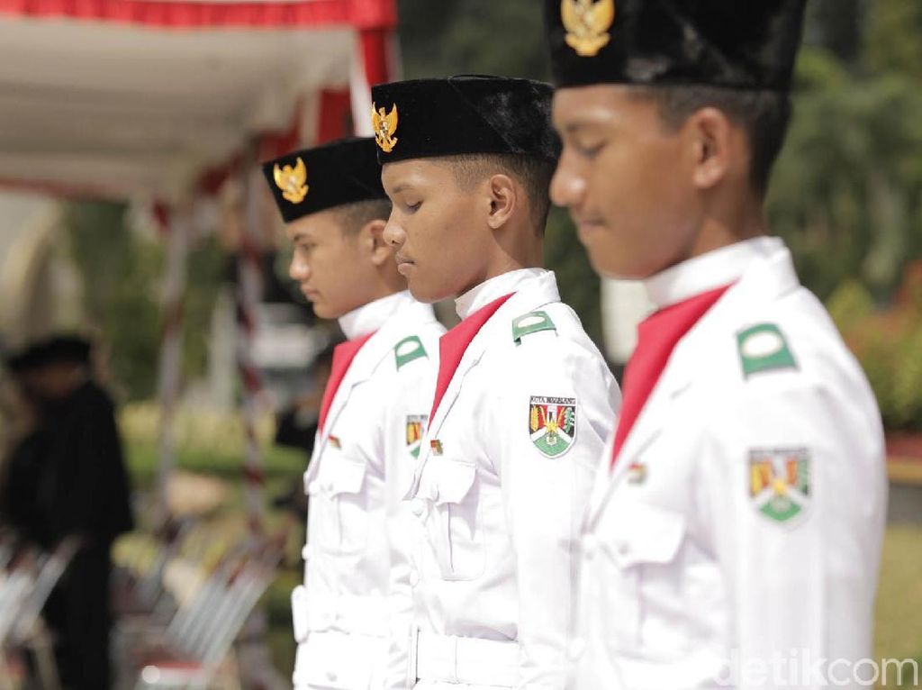 Hari Pahlawan, Sirine Menggema di Kompleks Pemkot Magelang Hari Pahlawan, Sirine Menggema di Kompleks Pemkot Magelang