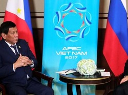 Bertemu Putin, Duterte Berterima Kasih untuk Bantuan Ribuan Senapan