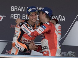 Adu Jotos Lorenzo vs Pedrosa, Siapa yang Bakal Menang Ya?