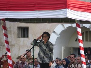 Sri Mulyani Pimpin Upacara Peringatan Hari Pahlawan di Kemenkeu
