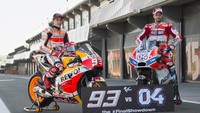 Setelah 17 balapan terlewati di musim ini, persaingan menjadi juara dunia MotoGP tinggal menyisakan dua pebalap: Marc Marquez dan Andrea Dovisiozo. (Mirco Lazzari gp/Getty Images)