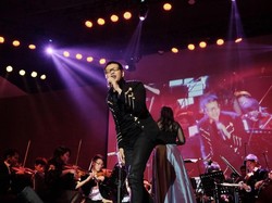 Penampilan Enerjik Armand Maulana di Konser The Legends 5