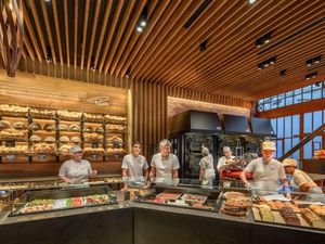 Tak Cuma Jual Kopi, Starbucks Kini Buka Bakery Italia di Amerika