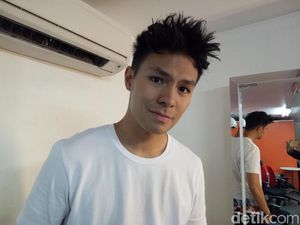 Fero Walandouw Ingatkan Artis Tak Bisa Sembarangan Cari Jodoh di Medsos Fero Walandouw Ingatkan Artis Tak Bisa Sembarangan Cari Jodoh di Medsos